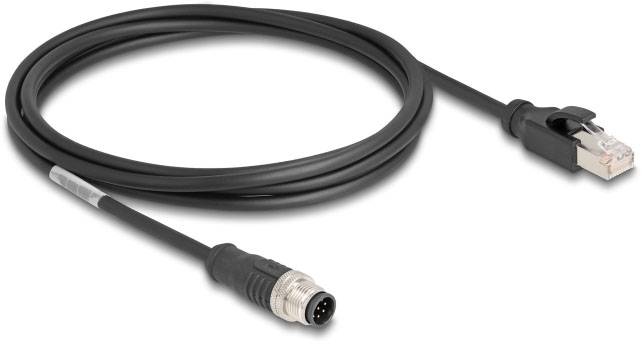 Ein schwarzes Verbindungskabel mit M12-Stecker und RJ45-Stecker zur Übertragung von Daten, oft verwendet in industriellen Netzwerken.