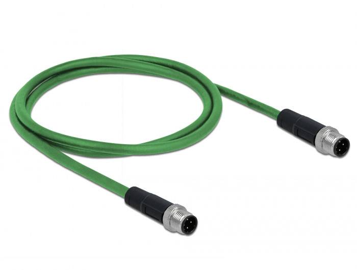 Grünes, flexibles Kabel mit je einem runden Stecker an beiden Enden, vor weißem Hintergrund.