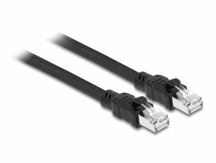 Zwei schwarze Ethernet-Kabel mit RJ45-Stecker, die für Netzwerkanbindungen verwendet werden.