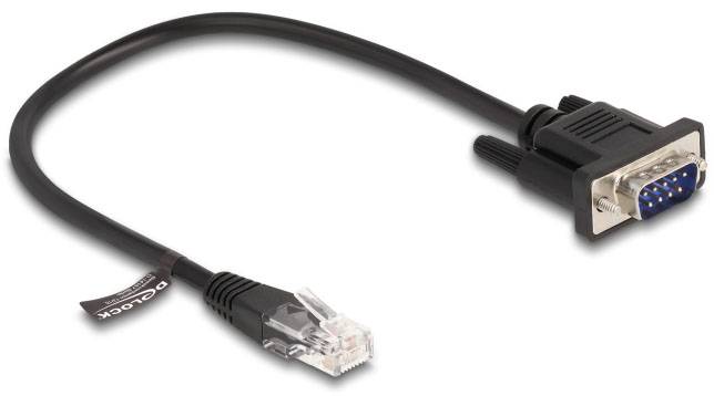 Ein schwarzfarbenes Kabel mit einem VGA-Stecker am einen Ende und einem RJ45-Stecker am anderen Ende.