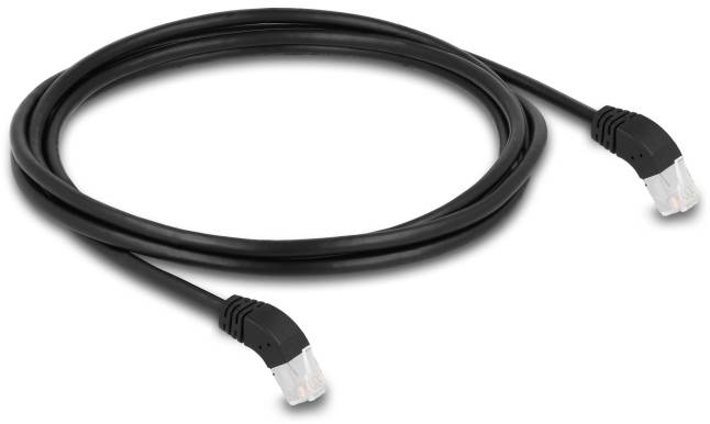 Ein schwarzes Ethernet-Kabel mit zwei RJ45-Steckern.