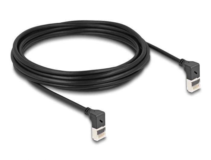 Schwarzes Ethernet-Netzwerkkabel mit zwei Steckern, geeignet für den Anschluss von Computern an Router oder Switches.