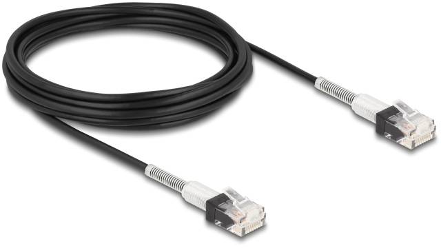 Ein schwarzes Ethernet-Kabel mit RJ45-Steckern an beiden Enden, geeignet für Netzwerkverbindungen und Computeranschlüsse.