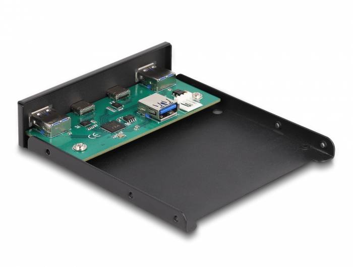 Ein schwarzer 3,5-Zoll-PC-Einschub mit einer grünen Leiterplatte, die mehrere USB-Anschlüsse, darunter einen USB 3.0-Anschluss, aufweist.