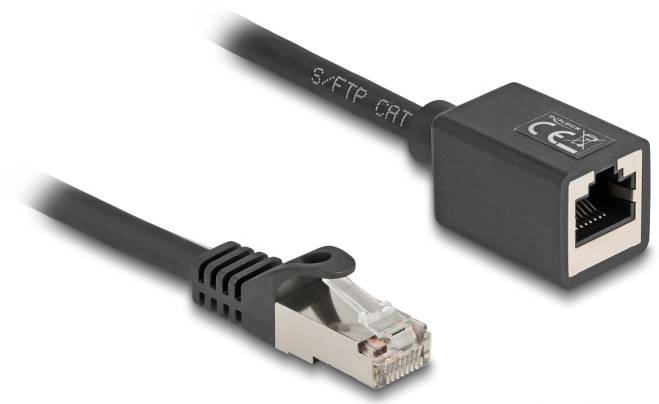 Schwarzes Ethernet-Kabel mit RJ45-Stecker und Buchse, geeignet für S/FTP CAT-Anwendungen, CE-gekennzeichnet.