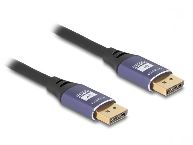 Zwei schwarze DisplayPort-Kabel mit blauen Steckern, die mit '8K UHD' beschriftet sind, liegen nebeneinander und zeigen die Anschlüsse.