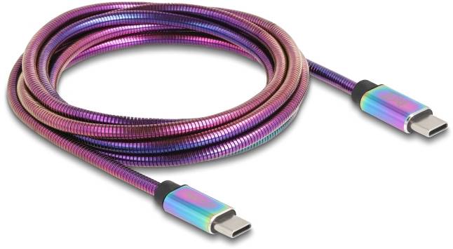 Ein schillerndes USB-C-Kabel mit metallischem Glanz in violett und blau Tönen, spiralig gewickelt.