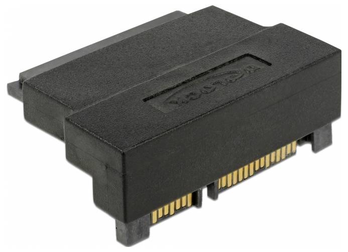 Schwarzer SATA-Adapter mit goldfarbenen Kontakten, geeignet für die Verbindung von zwei SATA-Kabeln für Datenübertragung oder Stromversorgung.