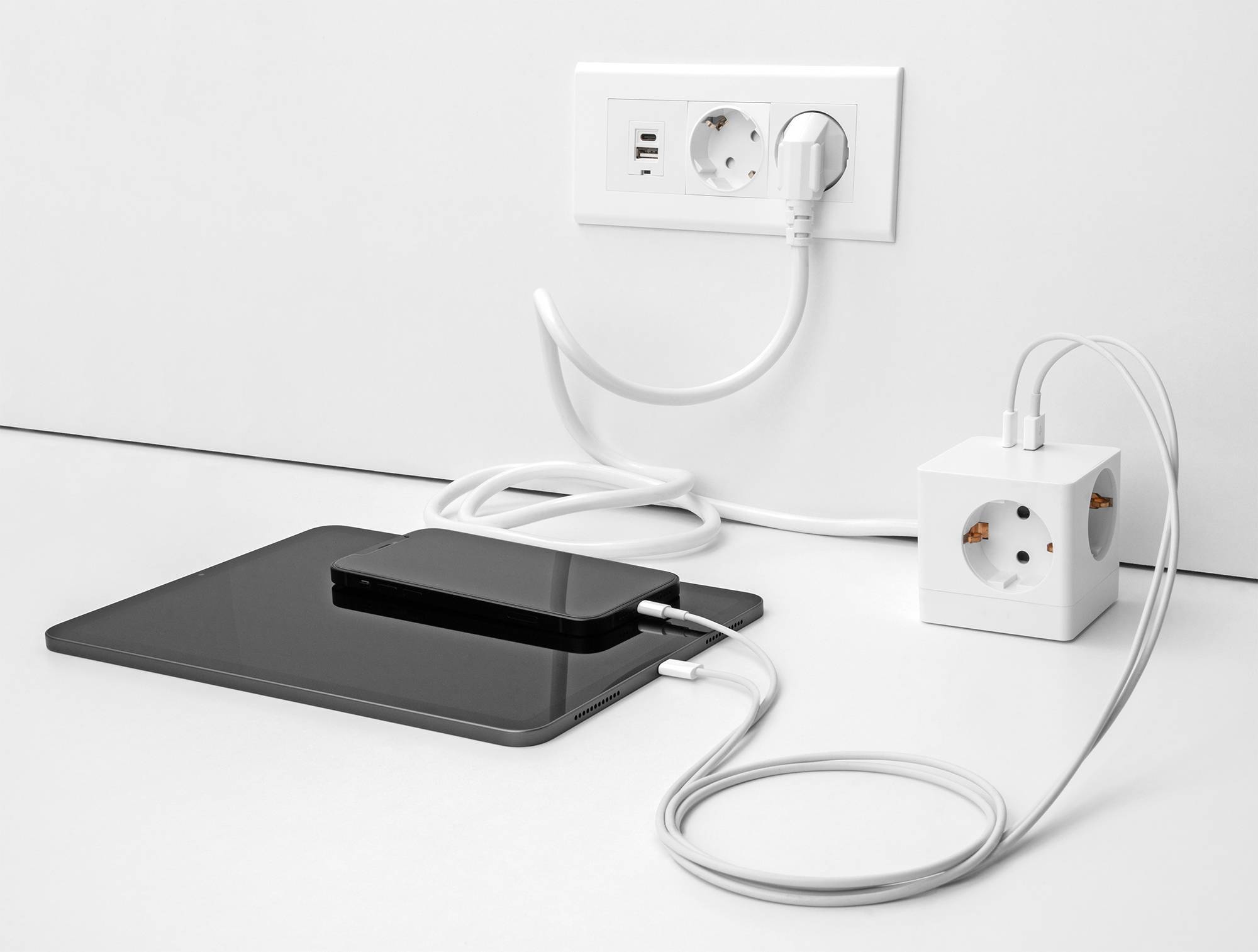 Delock 11502 Steckdosenwürfel Weiß 1St.