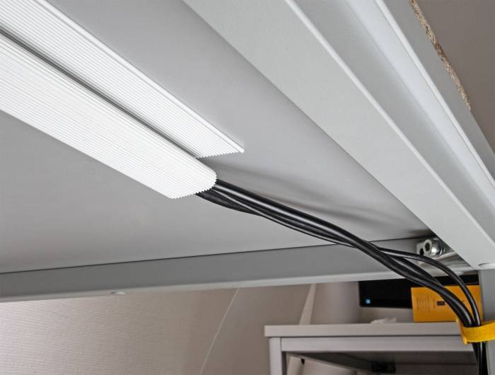 Delock Kabelkanal Weiß (B x H) 400mm x 25mm 2 St. 20884