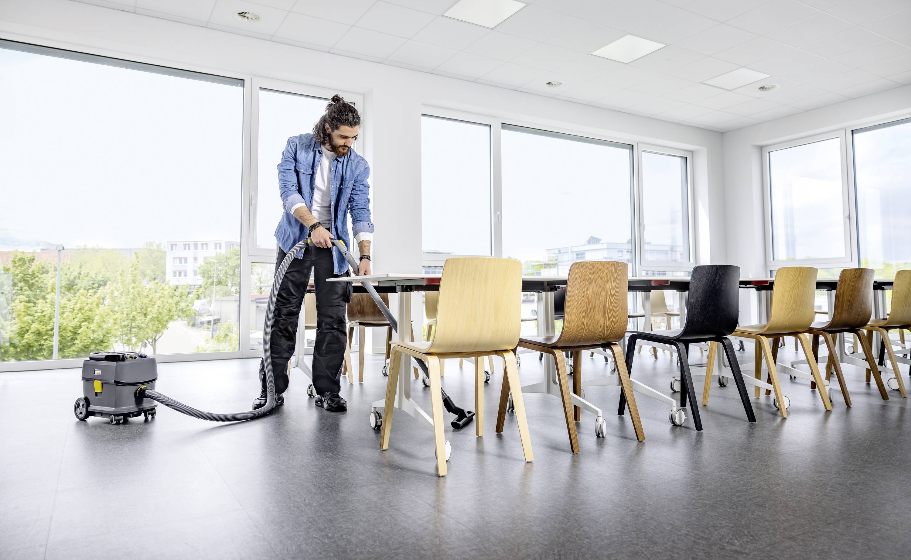 Kärcher Professional T 10/1 Bp Adv 1.527-350.0 Akku-Sauger 500W 10l ohne Akku, ohne Ladegerät