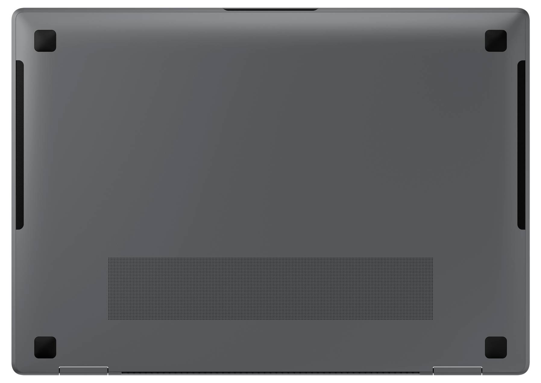 Die Unterseite eines grauen Laptops, mit schwarzen Gummifüßen an den Ecken und einem Lüftungsgitter in der Mitte.