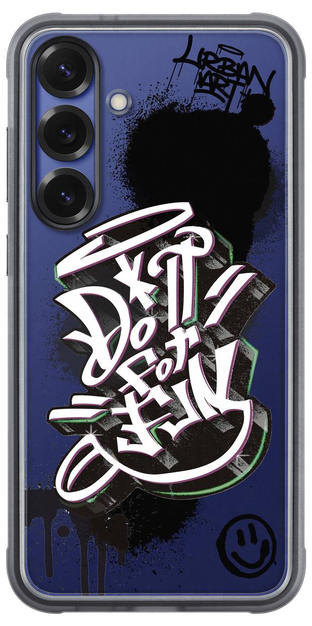 Ein Smartphone mit blauer Rückseite zeigt Graffiti-Kunst mit den Worten 'Do it for fun' in stilisierten weißen und rosa Buchstaben.