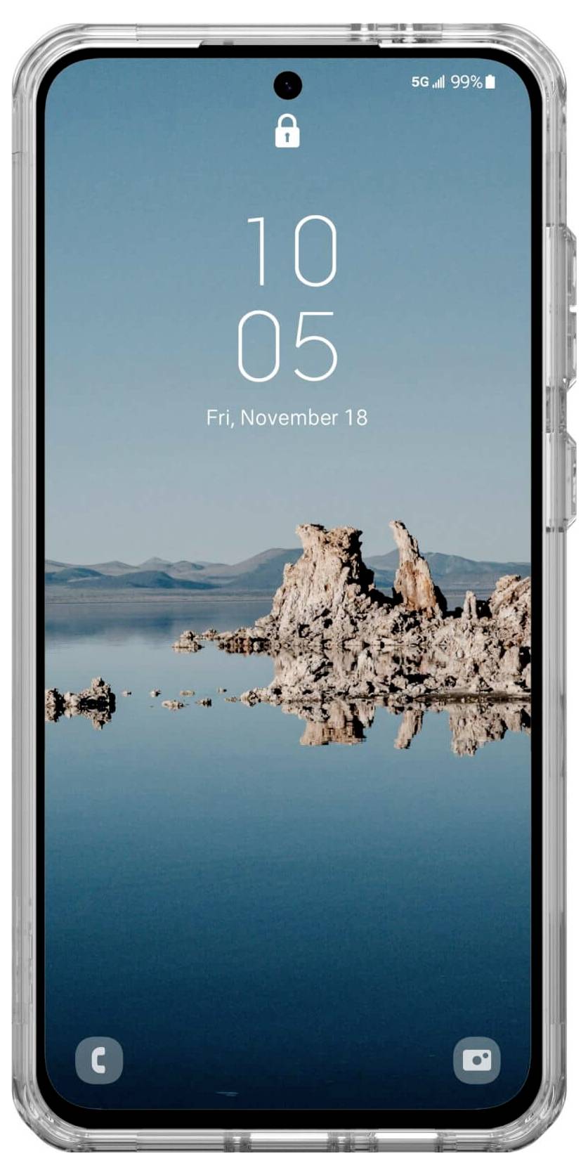 Ein Smartphone zeigt einen Bergsee mit Felsen bei klarem Himmel. Der Sperrbildschirm ist auf Freitag, 18. November um 10:05 Uhr eingestellt.