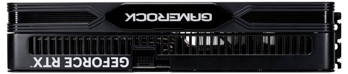 Grafikkarte mit der Aufschrift 'GEFORCE RTX'. Schwarzes, technisches Design mit Lüfterrahmen und sichtbaren Kühlrippen.