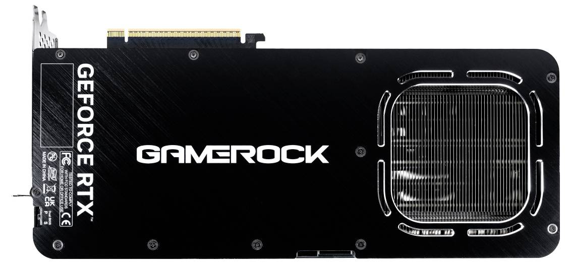 Rückseite einer Grafikkarte mit der Aufschrift 'GAMEROCK' und 'GEFORCE RTX', sowie sichtbaren Kühlrippen.