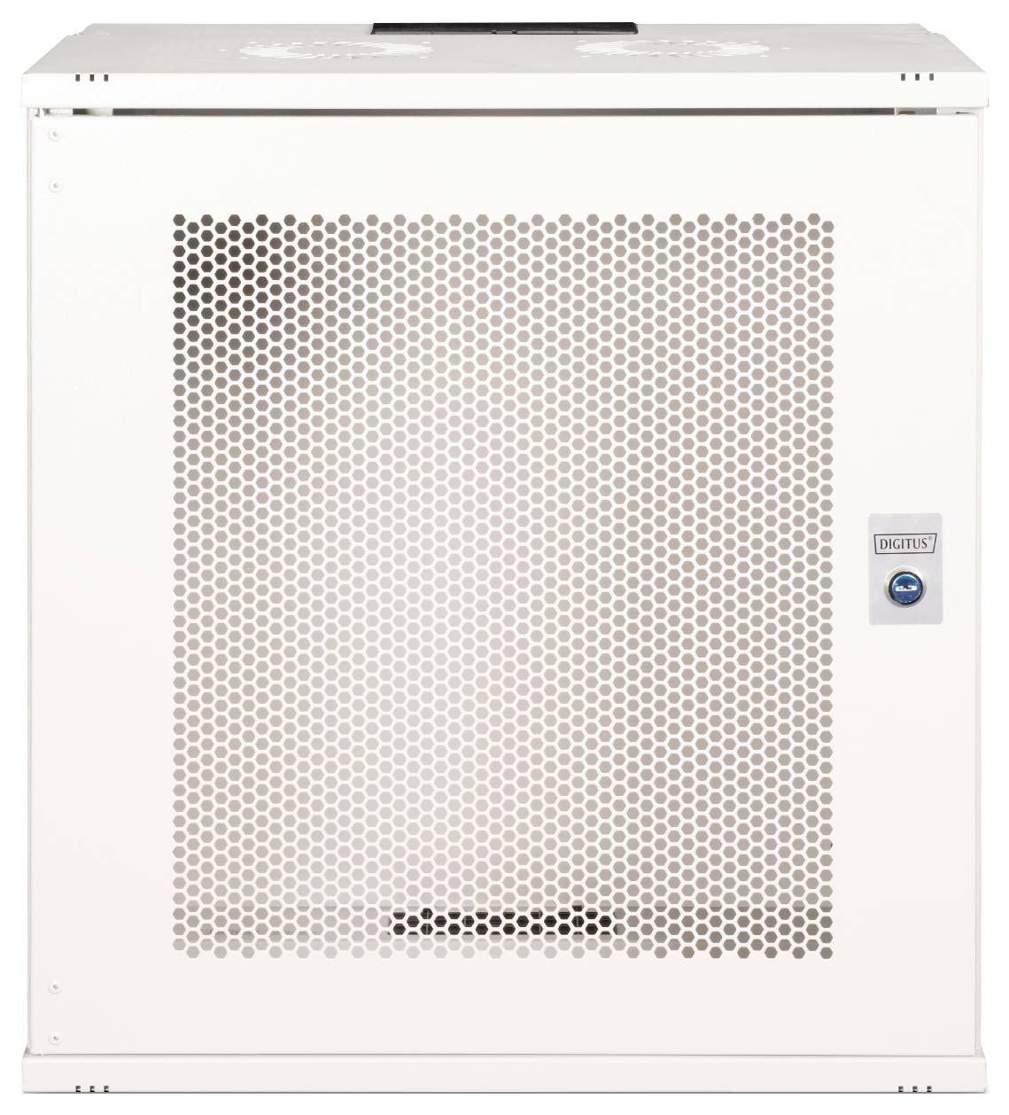 Ein weißer Metallschrank mit einer gelochten Tür und einem Schloss. Er hat ein kompaktes Design und wird wahrscheinlich zur sicheren Aufbewahrung von elektronischen Geräten verwendet.