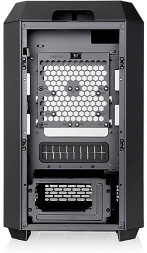 PC-Gehäuse, schwarz, Ansicht von hinten. Sichtbar sind Lüftergitter und Schlitze für Erweiterungskarten. Keine Komponenten installiert.