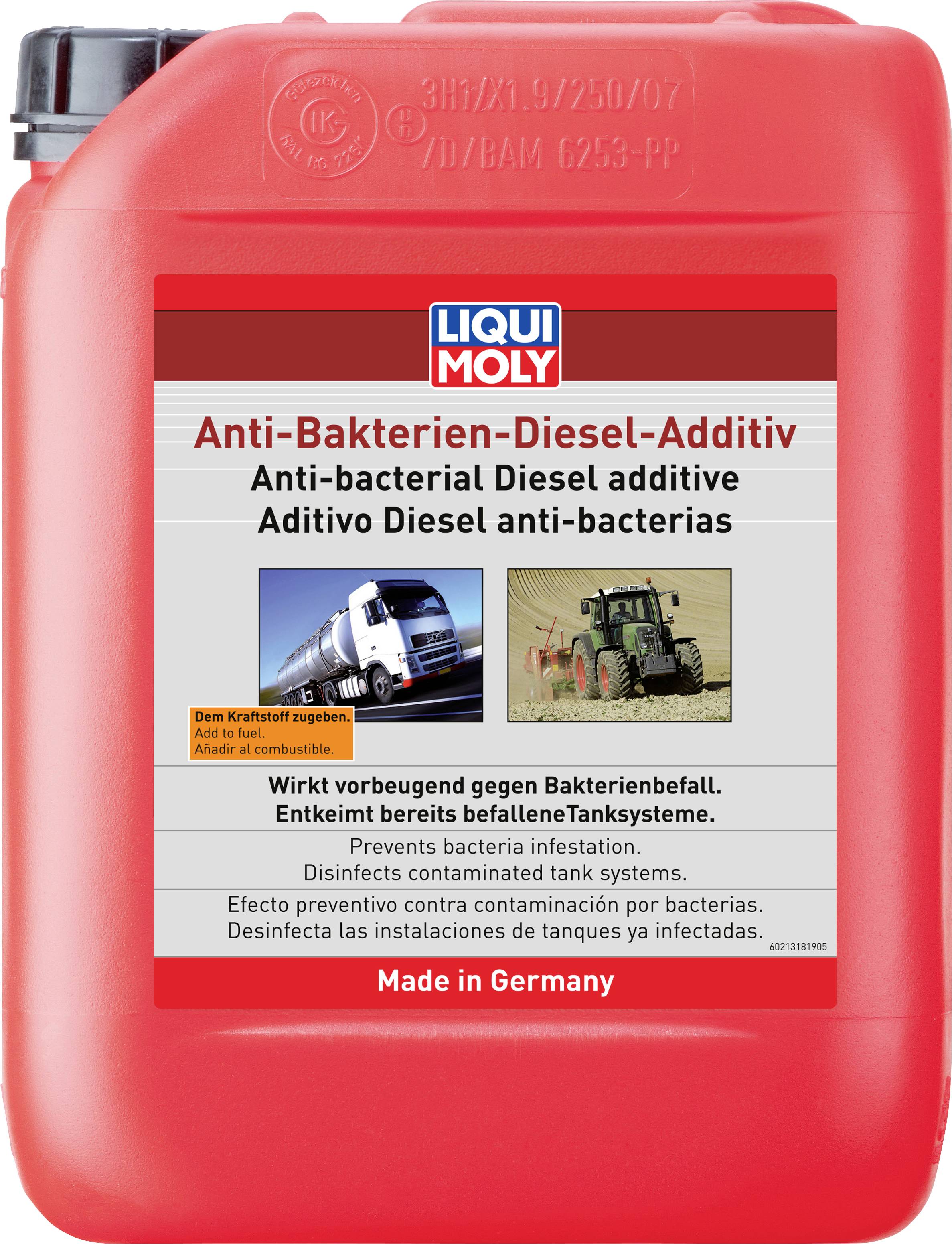 Roter Kanister mit 'Anti-Bakterien-Diesel-Additiv', schützt vor Bakterienbefall und reinigt das Kraftstoffsystem, hergestellt in Deutschland.