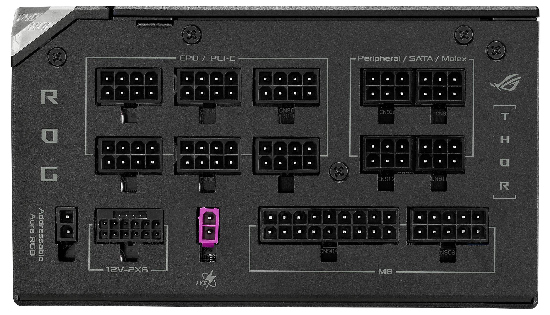 Mehrere Anschlusssteckplätze auf einem Computer-Netzteil mit Etiketten für CPU, PCI-E, SATA, Molex und RGB, Marke 'ROG Thor'.