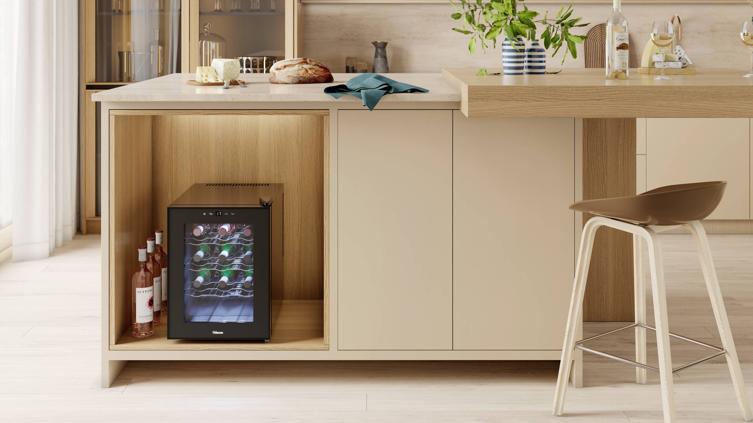 Tristar Flaschenkühler EEK: F (A - G) 58l Standgerät Schwarz