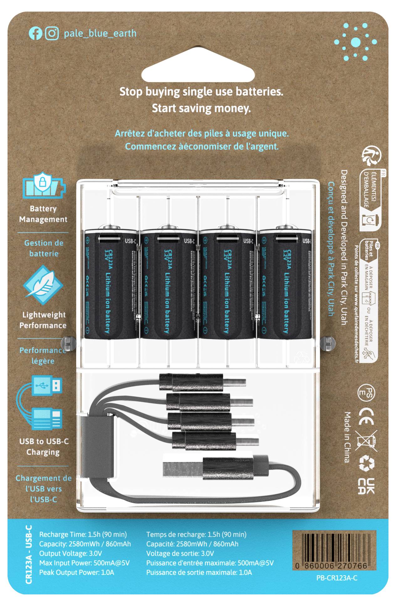 Vier wiederaufladbare Batterien in einem Ladegerät mit USB-C-Kabel, Herstellerinformationen im Hintergrund.