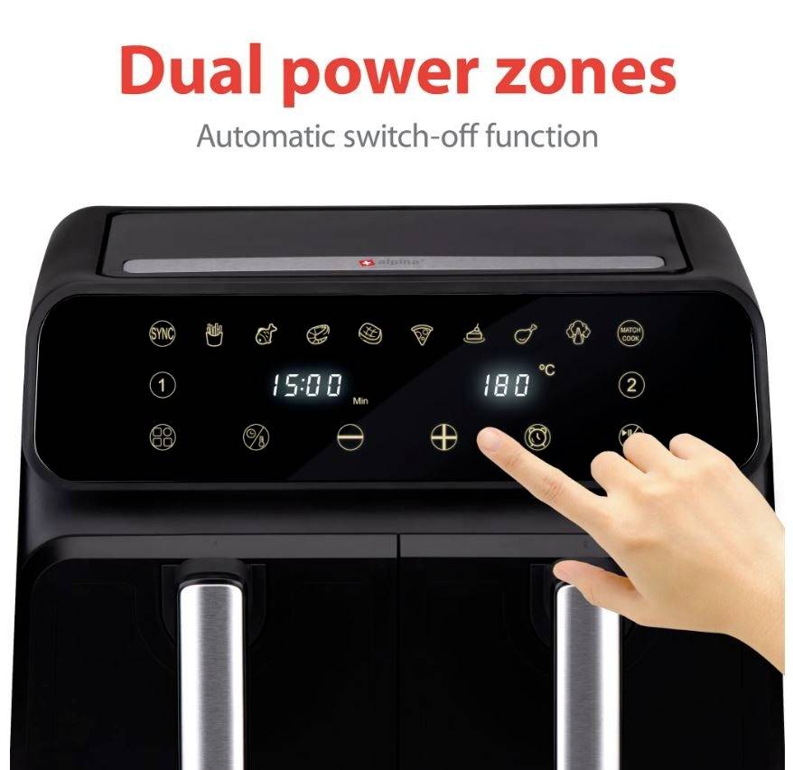 'Hand stellt Temperatureinstellungen an einem Gerät mit digitalem Display ein.' Duale Leistungszonen; automatische Abschaltfunktion.