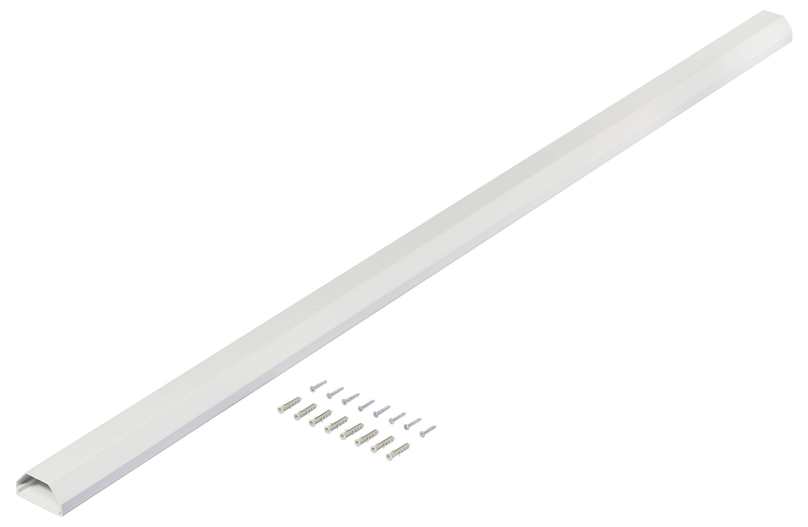 Ein weißer Kabelkanal mit abgerundeten Ecken, daneben Befestigungsmaterial wie Schrauben und Dübel.