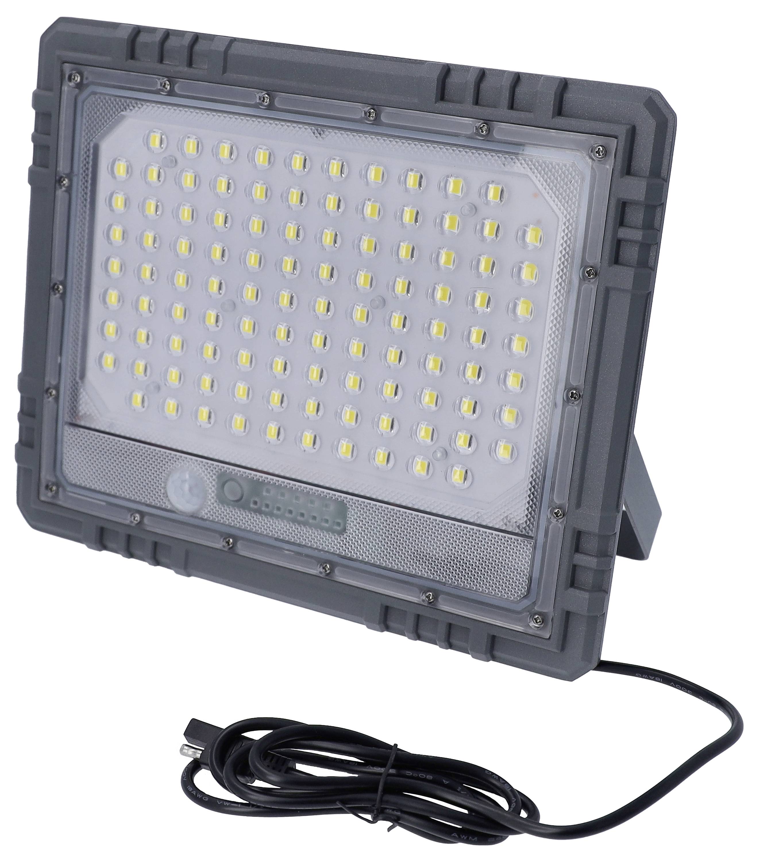 Ein rechteckiger LED-Flutlichtstrahler mit schwarzem Gehäuse, ausgestattet mit mehreren kleinen LEDs. Ein Stromkabel ist angeschlossen.