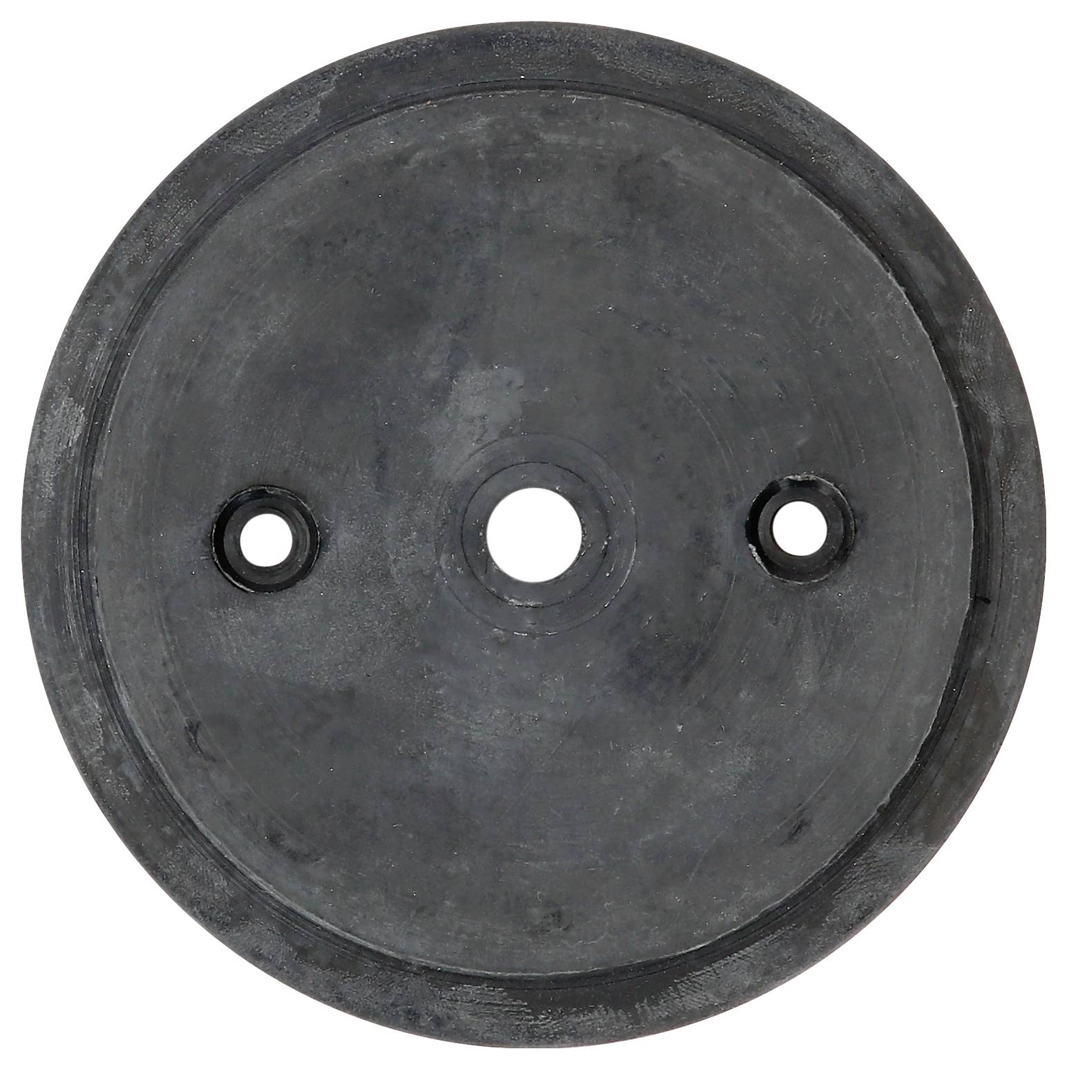 Ein rundes, schwarzes Rad aus Gummi mit drei Löchern, eines zentral, auf einem weißen Hintergrund.