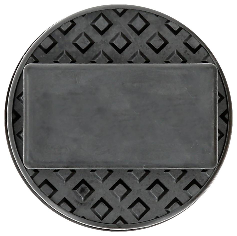 Eine runde, schwarze Metallplatte mit einem rechteckigen, glatten Bereich in der Mitte und einem Muster aus kleinen Quadraten außen.