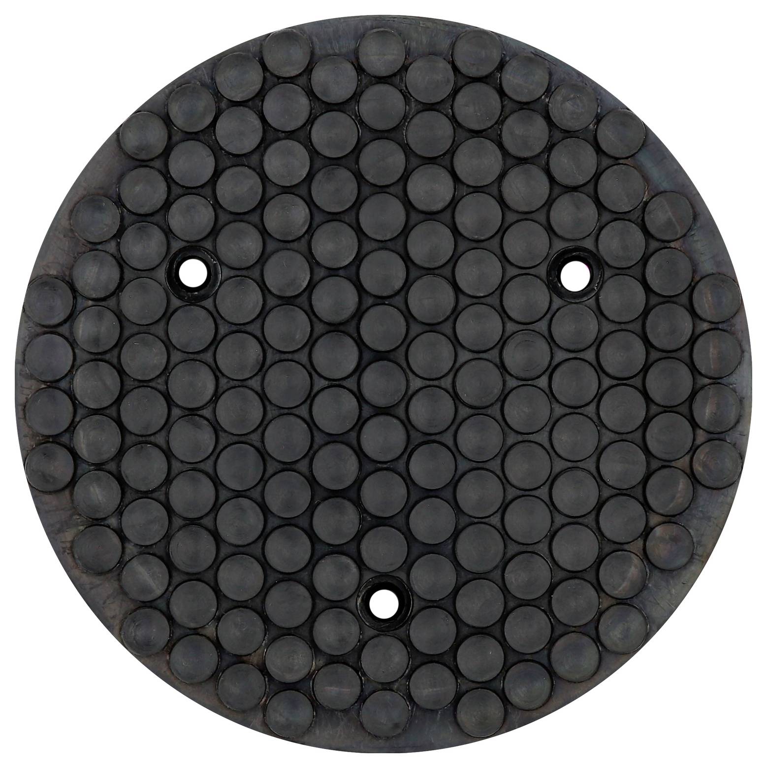 Ein runder, schwarzer Kanaldeckel mit rutschfester Oberfläche, bestehend aus vielen erhabenen Kreisen; drei Löcher sichtbar.