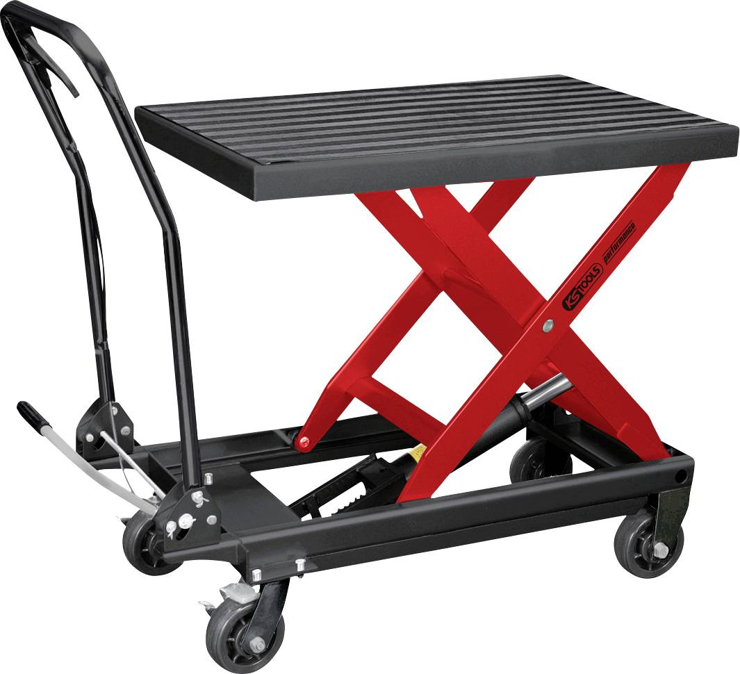 Ein roter Scherenhubtischwagen mit schwarzer Plattform und Rädern. Geeignet zum Heben und Transportieren schwerer Lasten.