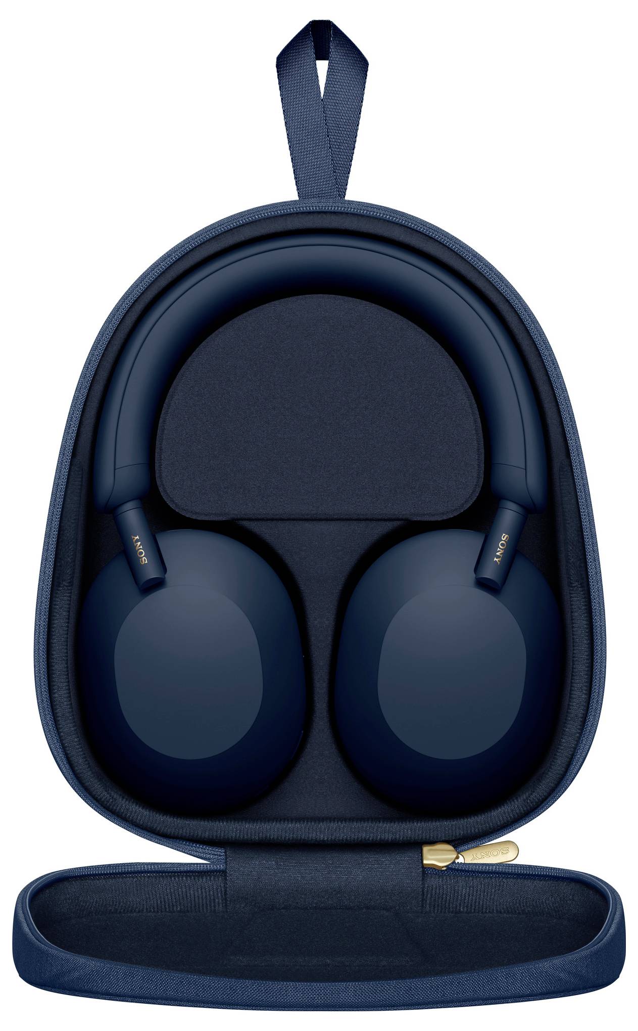 Kopfhörer in einem blauen Etui, geöffnet zur Vorderansicht.