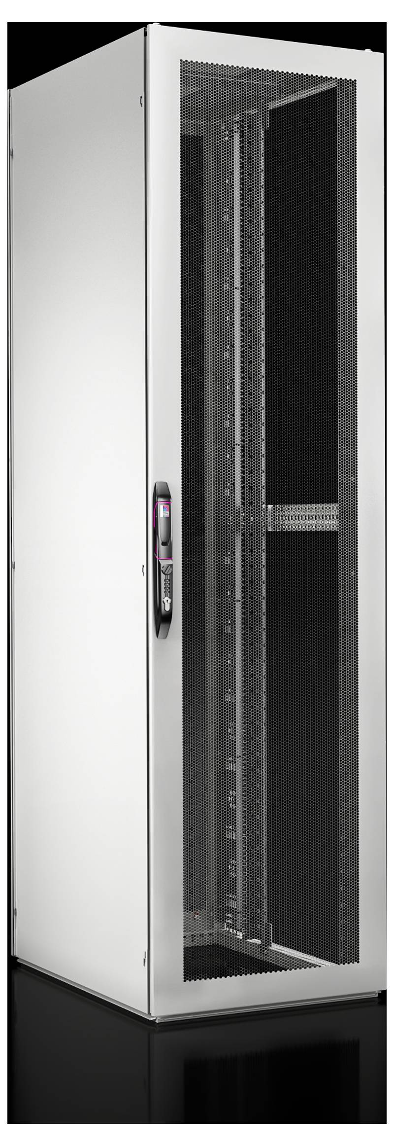 Ein großes, leeres Server-Rack aus Metall, mit Glastür und seitlichem Belüftungsgitter, steht auf einem reflektierenden Boden.