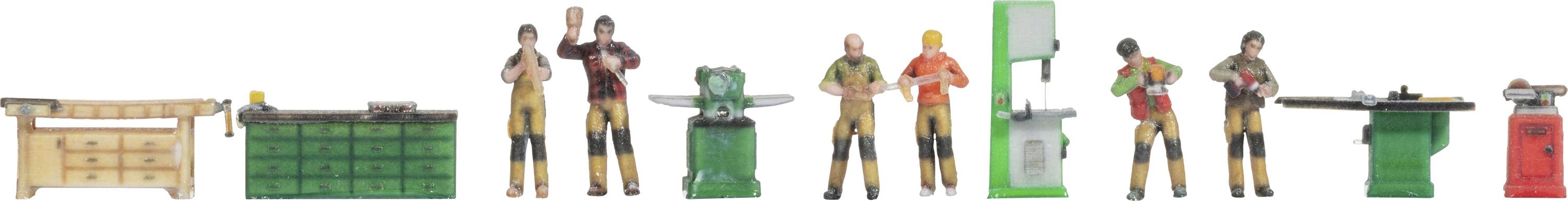 Mehrere Miniaturfiguren arbeiten an verschiedenen Werkbänken und Maschinen in einer Werkstatt.