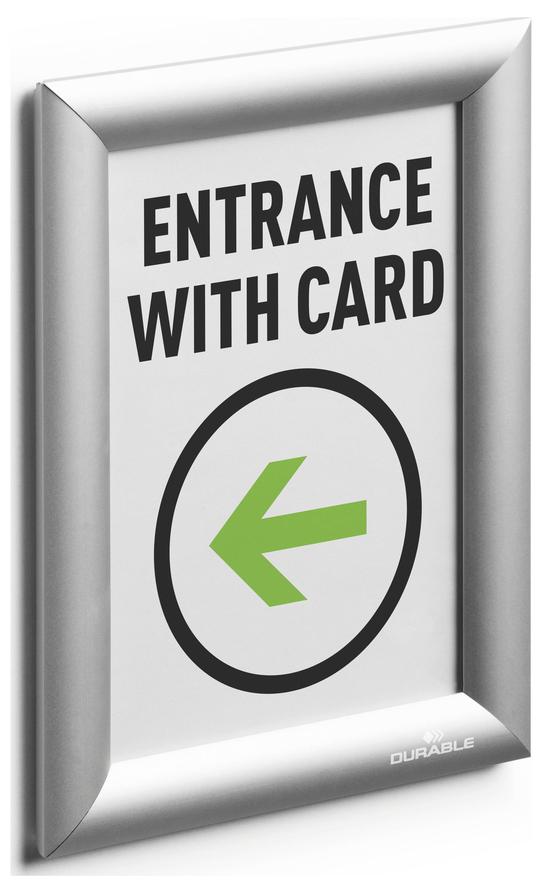 Ein Schild mit der Aufschrift 'ENTRANCE WITH CARD' und einem grünen Pfeil, der nach links zeigt. Zeigt an, dass der Zugang mit einer Karte erfolgt.