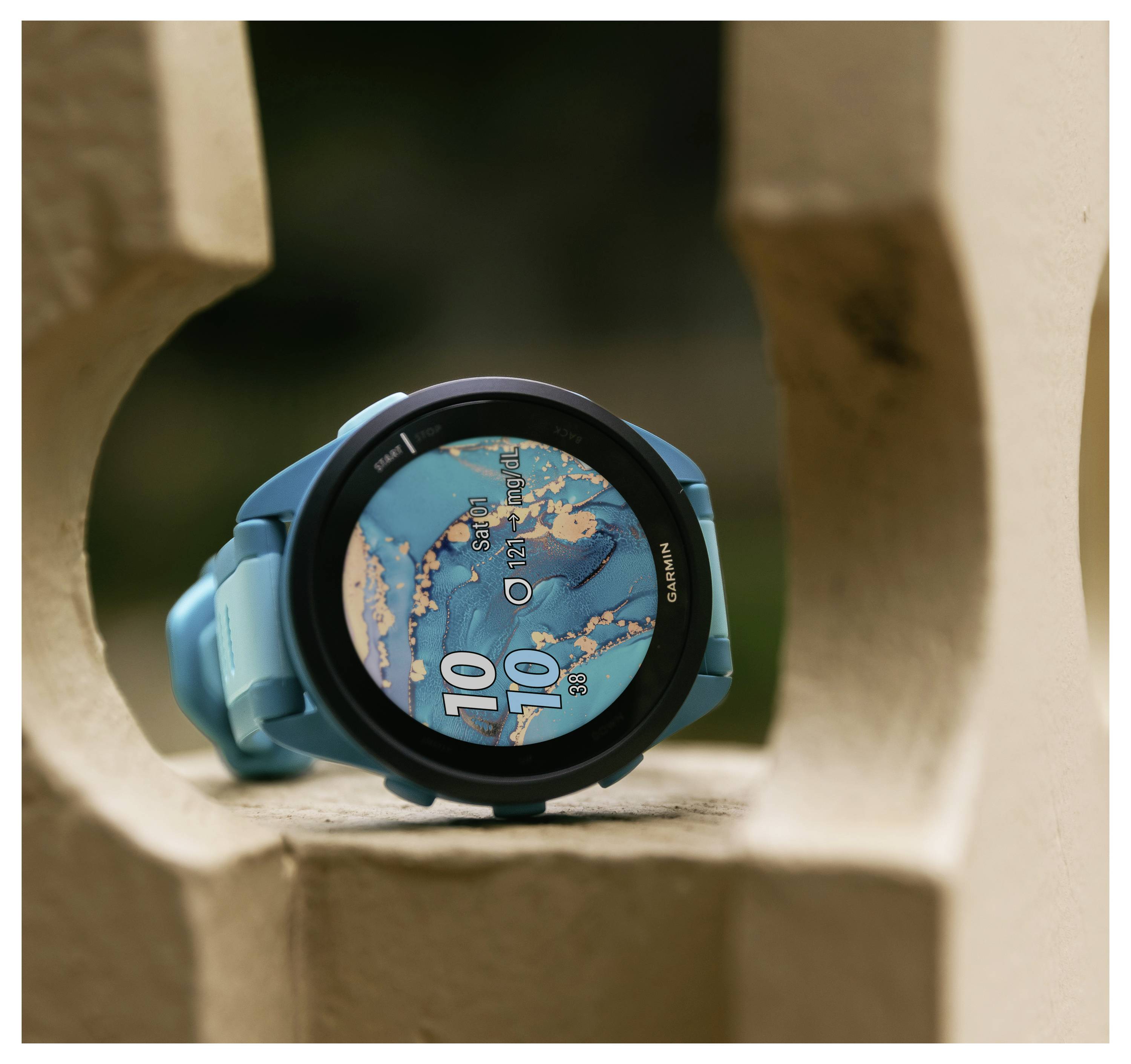 Garmin Forerunner® 165 Music Smartwatch 43mm