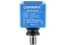 Blauer Sensor mit der Aufschrift 'CONTRINEX', Anschlussdetails für Kabel, Nennspannung: 10-30V, max. Druck: 350 bar.