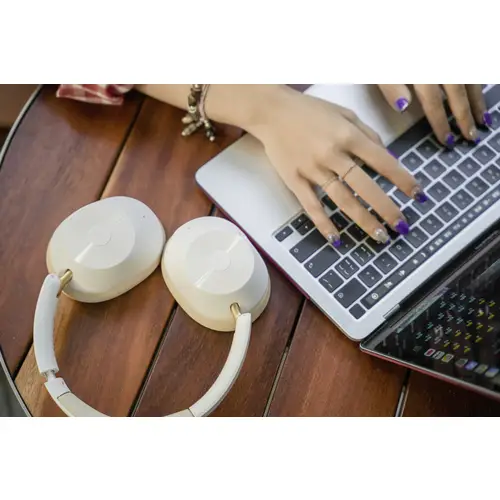 OneOdio Over Ear Kopfhörer Bluetooth® Weiß Noise Cancelling Handy OneOdio Over Ear Kopfhörer Bluetooth® Weiß Noise Cancelling Handy