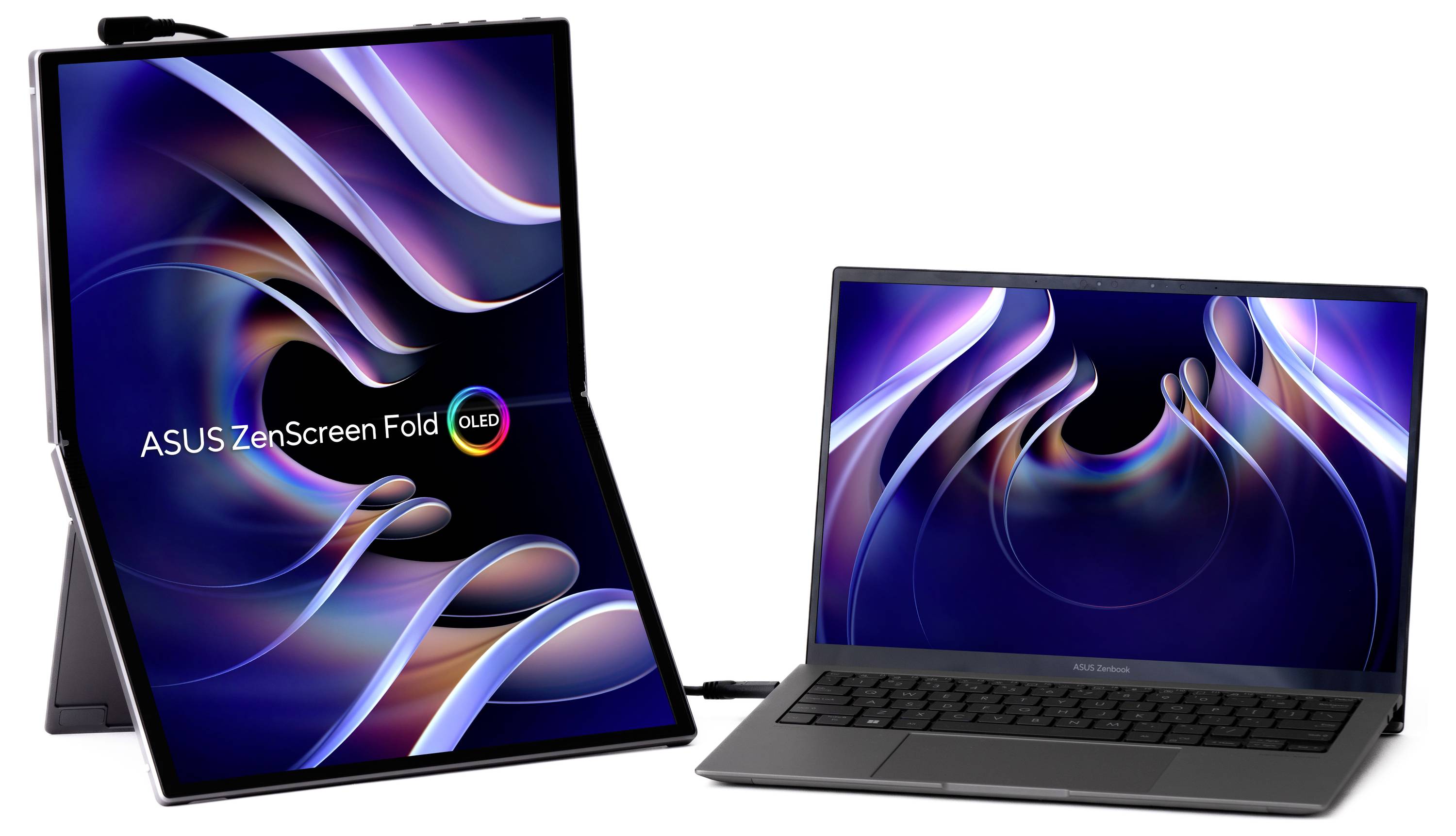 Ein aufgeklappter ASUS ZenScreen Fold OLED-Monitor neben einem ASUS-Laptop. Beide Bildschirme zeigen ein buntes, abstraktes Muster.