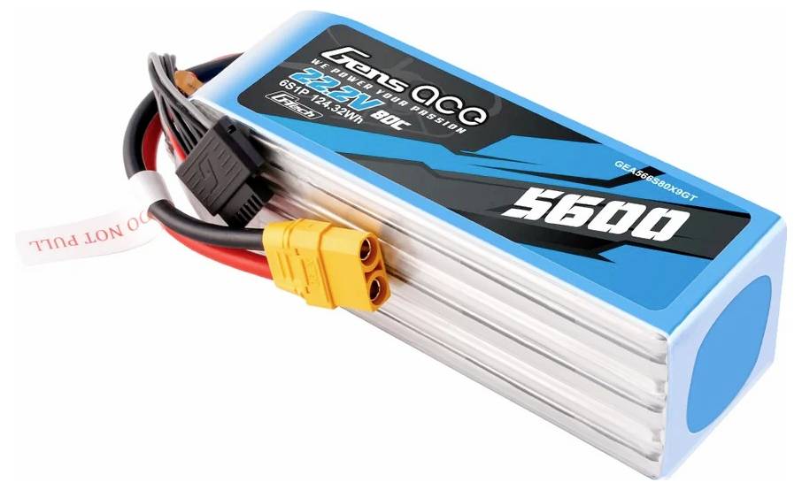 Ein blauer Lithium-Polymer-Akku mit der Aufschrift '5600', 22,2 V, 60C, mehreren Kabeln und einem gelben Stecker.