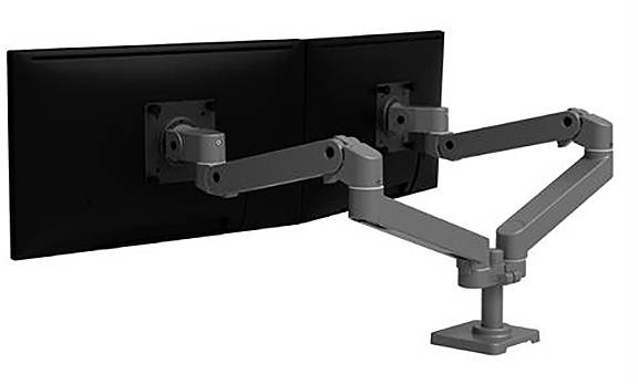 Zwei anpassbare Monitorhalterungen montieren zwei Bildschirme nebeneinander auf einem Schreibtisch, flexibel für optimale Ausrichtung.