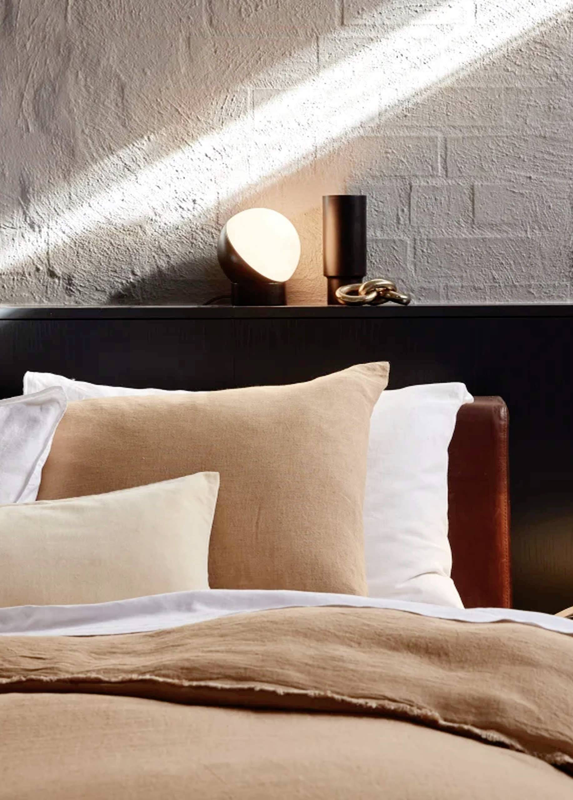 Lucci Mikoh 569406 Tischlampe E14 Schwarz