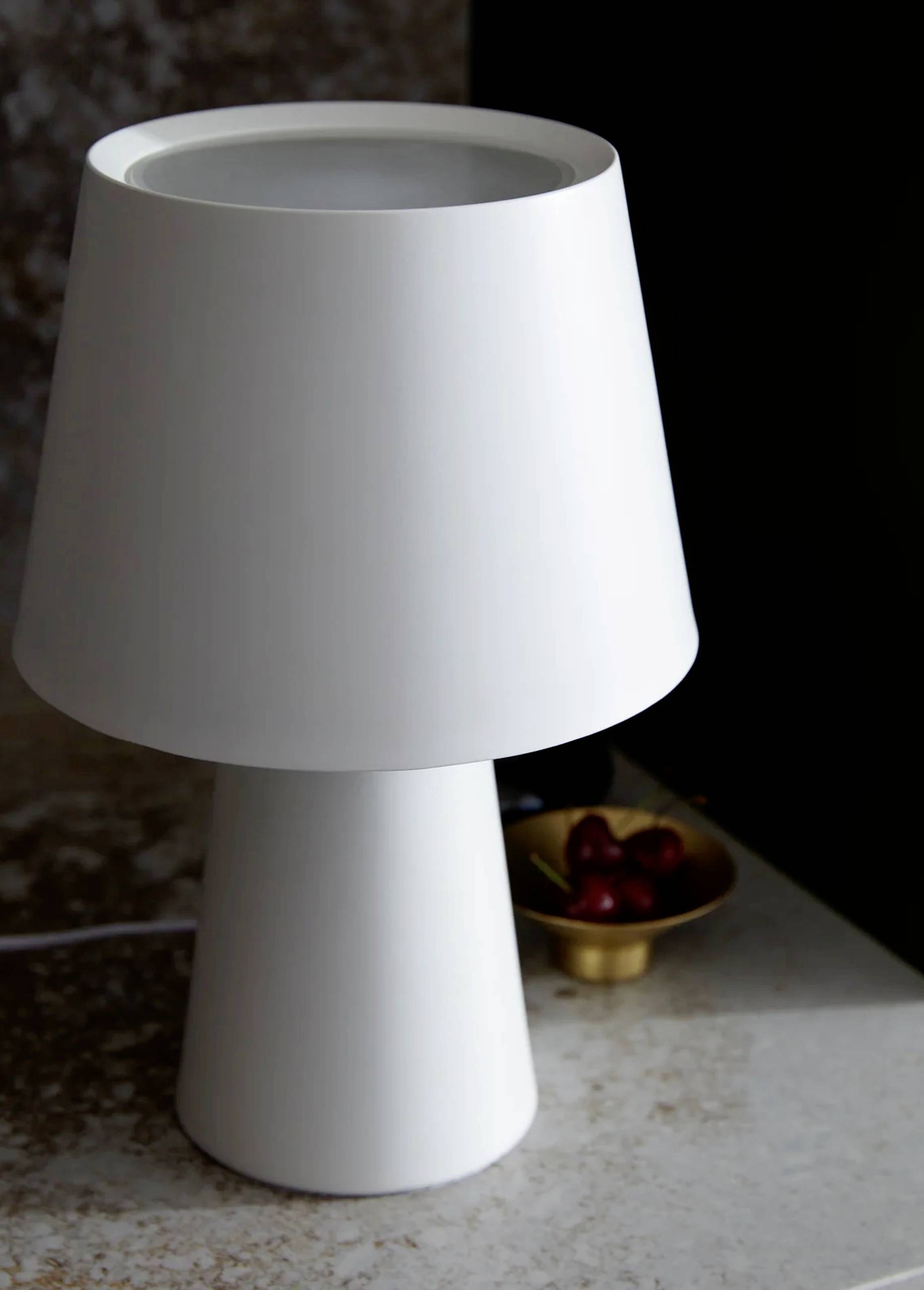 Lucci Harris 26960849 Tischlampe E27 Weiß