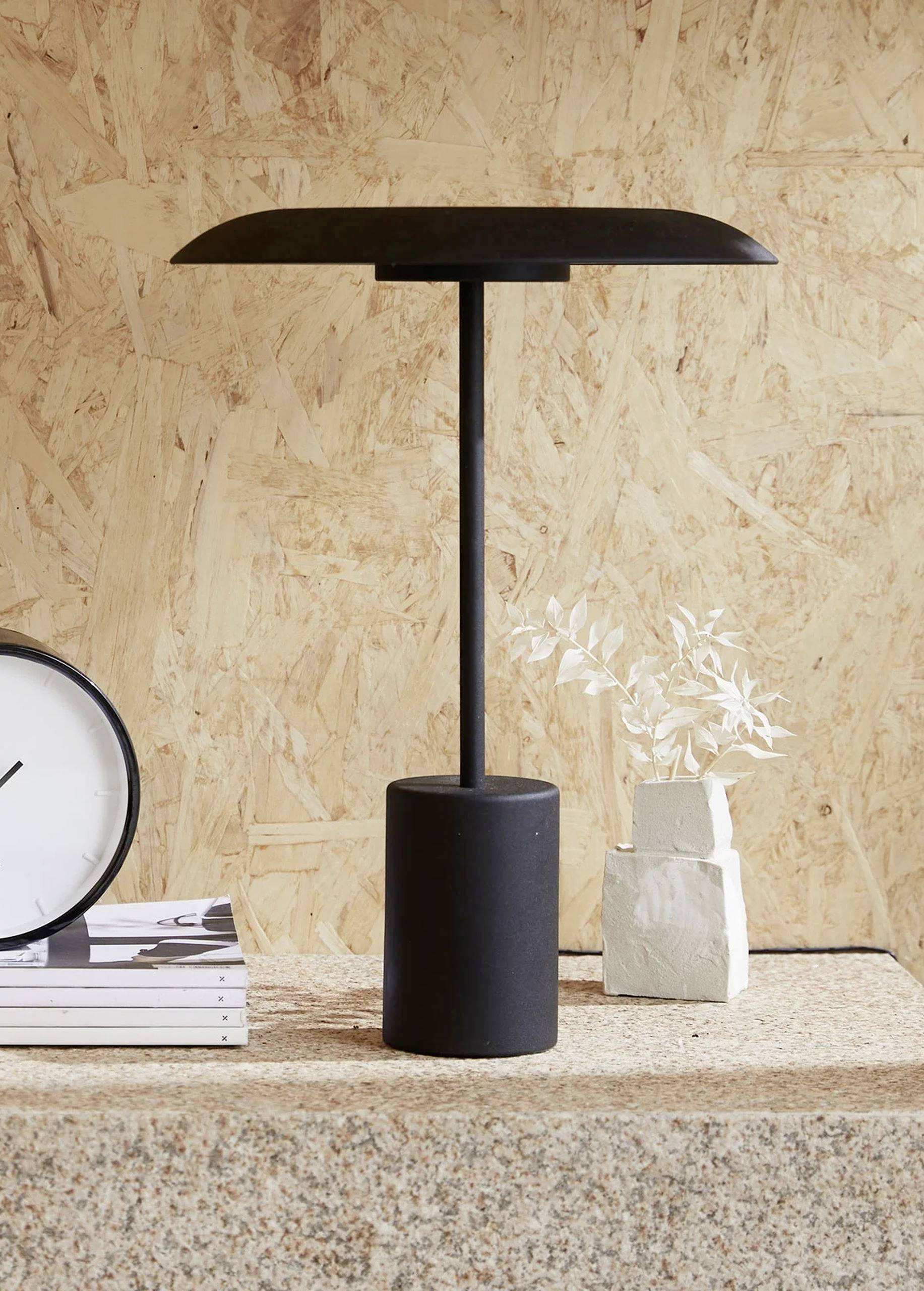 Lucci Smith 269391 LED-Tischlampe LED LED fest eingebaut 24W EEK: F (A - G) Schwarz