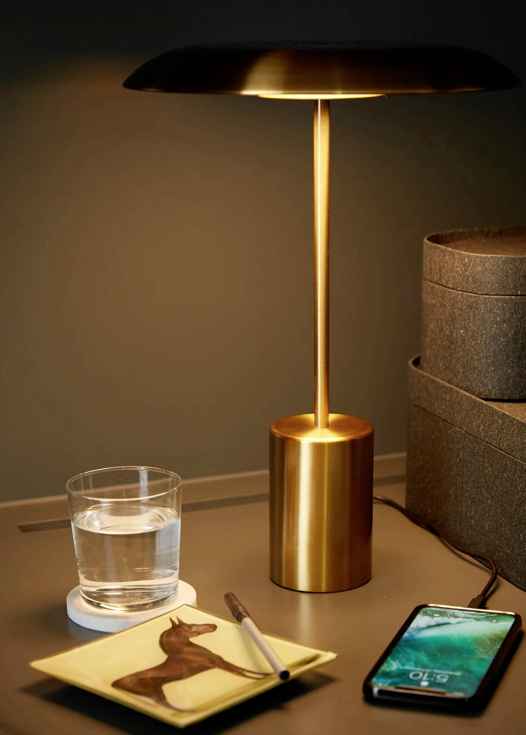 Lucci Smith 269392 LED-Tischlampe LED LED fest eingebaut 24W EEK: F (A - G) Messing-antik