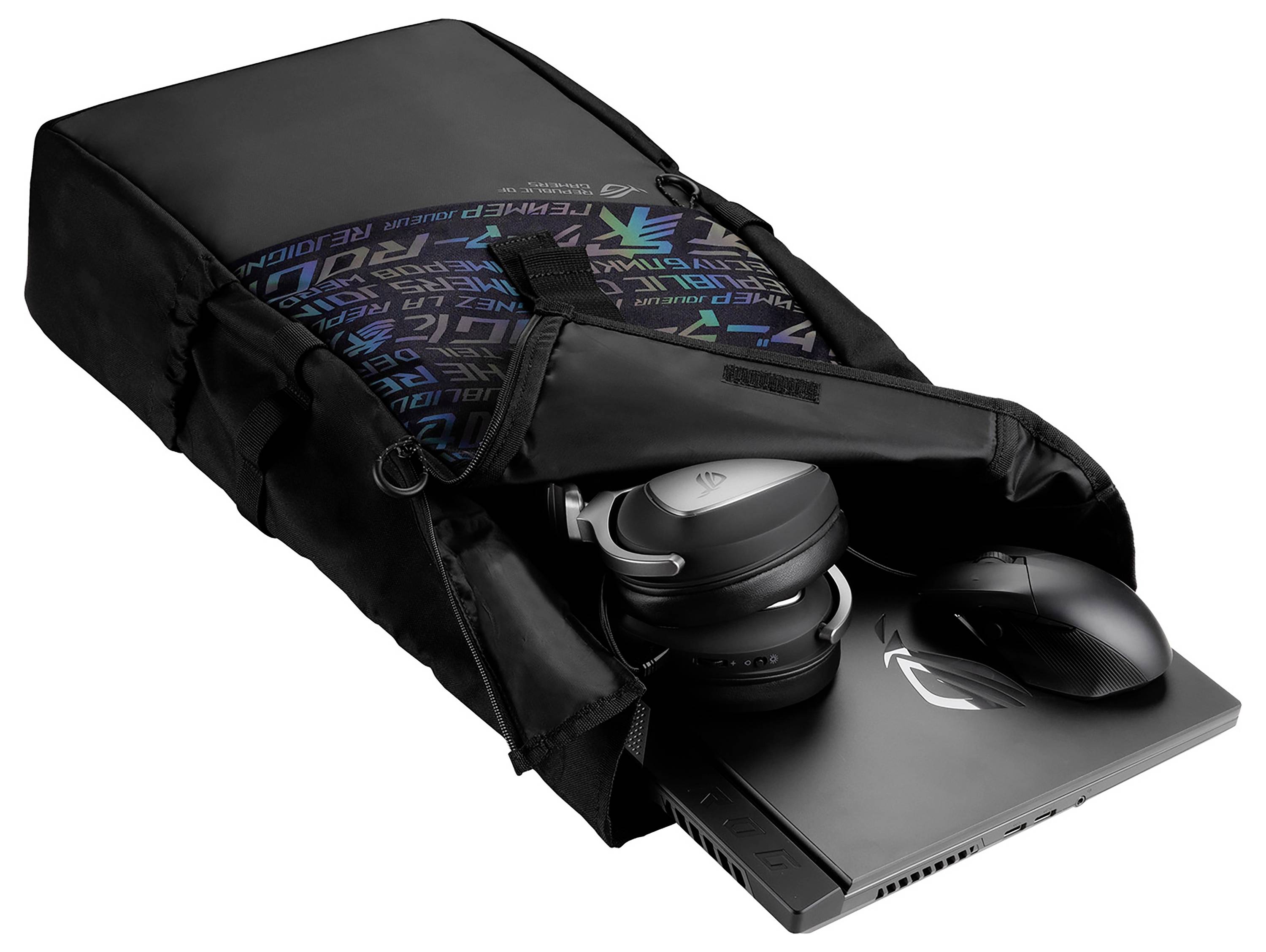 Ein geöffnetes schwarzes Rucksack mit Laptop, Kopfhörer und Maus. Der Innenstoff zeigt ein buntes Muster mit technischen Symbolen.