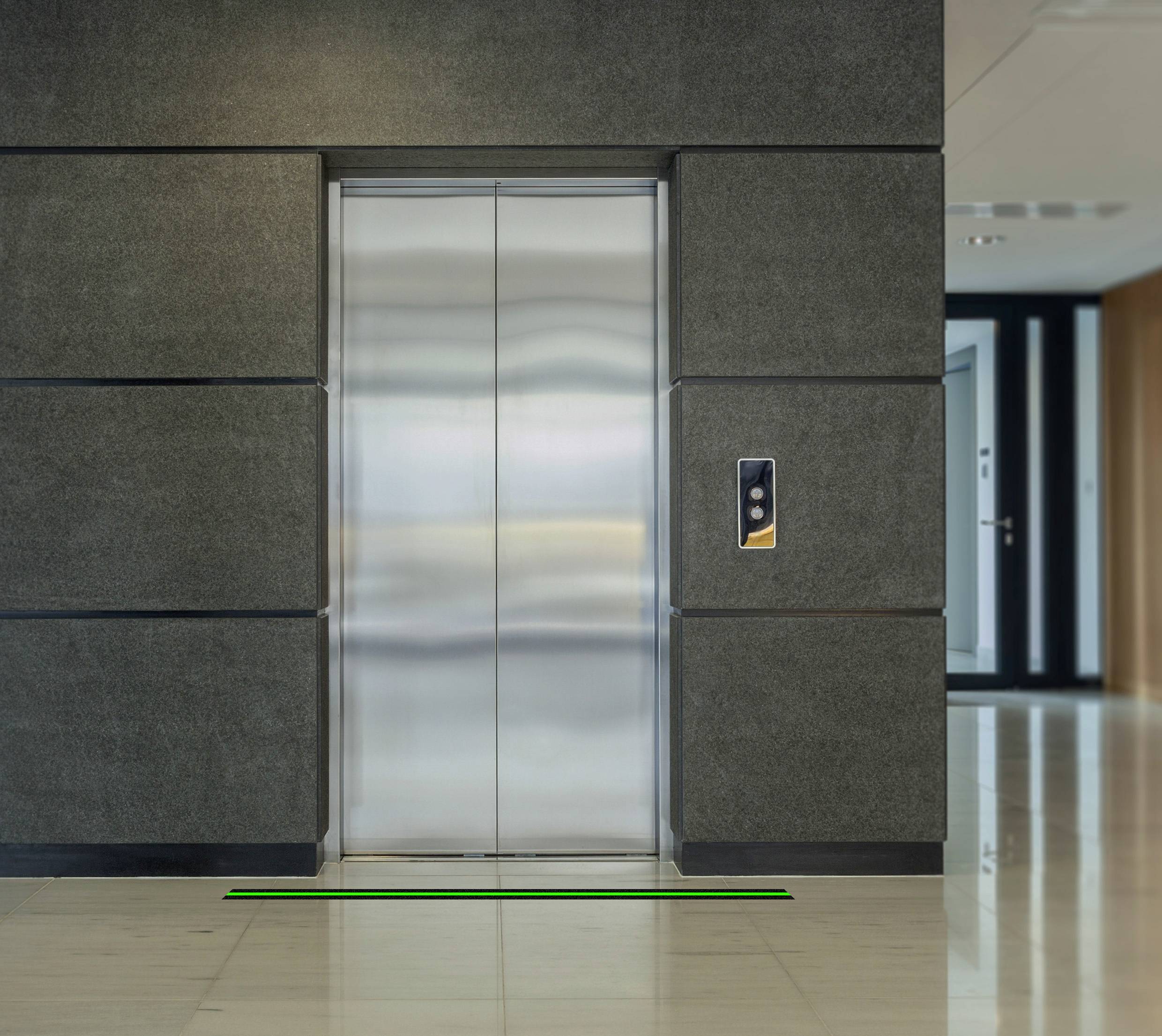 TOOLCRAFT TO-10187130 Anti-Rutschband Sugo Schwarz, Grün (L x B) 10m x 55mm 1St.