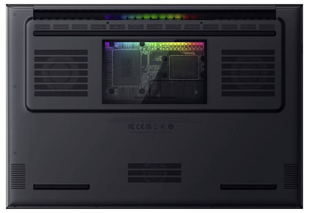 RAZER Gaming Notebook Blade 18 45.7cm (18 Zoll) UHD+, Full-HD+ Intel® Core™ Ultra 9 275HX 64GB RAM 4TB SSD Deutsch, QWERTZ